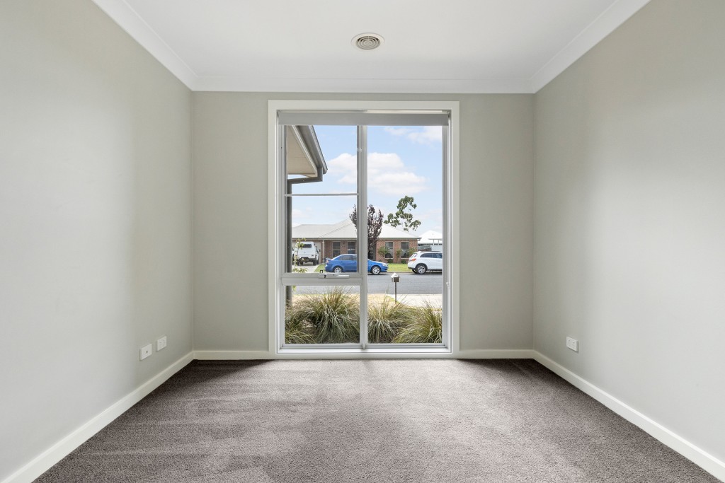 6 Emmaville Street, Orange NSW 2800 - photo 10