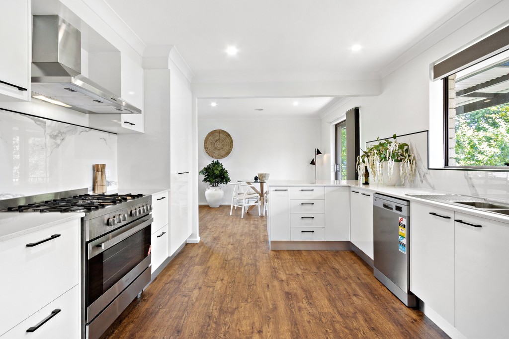 61 Coronation Drive, Orange NSW 2800 - photo 3