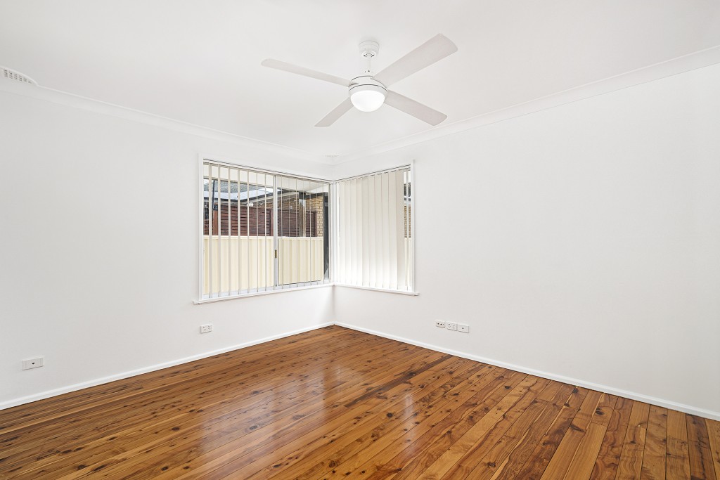 4 Lesbos Place, Orange NSW 2800 - photo 5