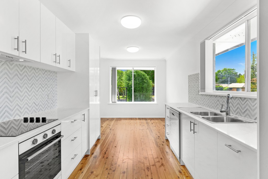 4 Lesbos Place, Orange NSW 2800 - photo 7
