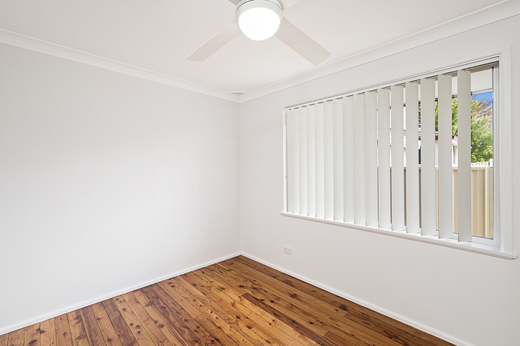 4 Lesbos Place, Orange NSW 2800 - photo 8