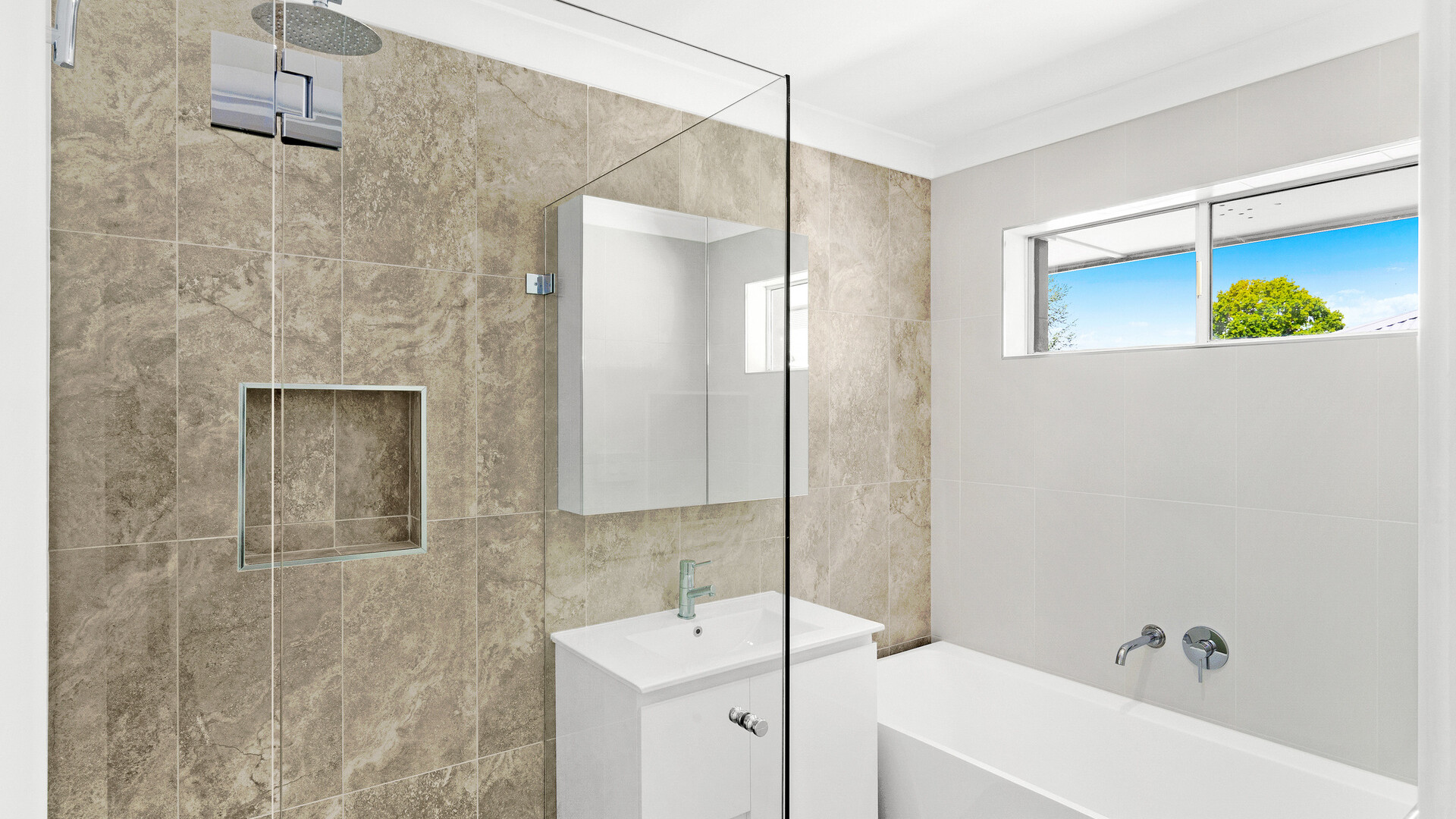 4 Lesbos Place, Orange NSW 2800 - photo 9