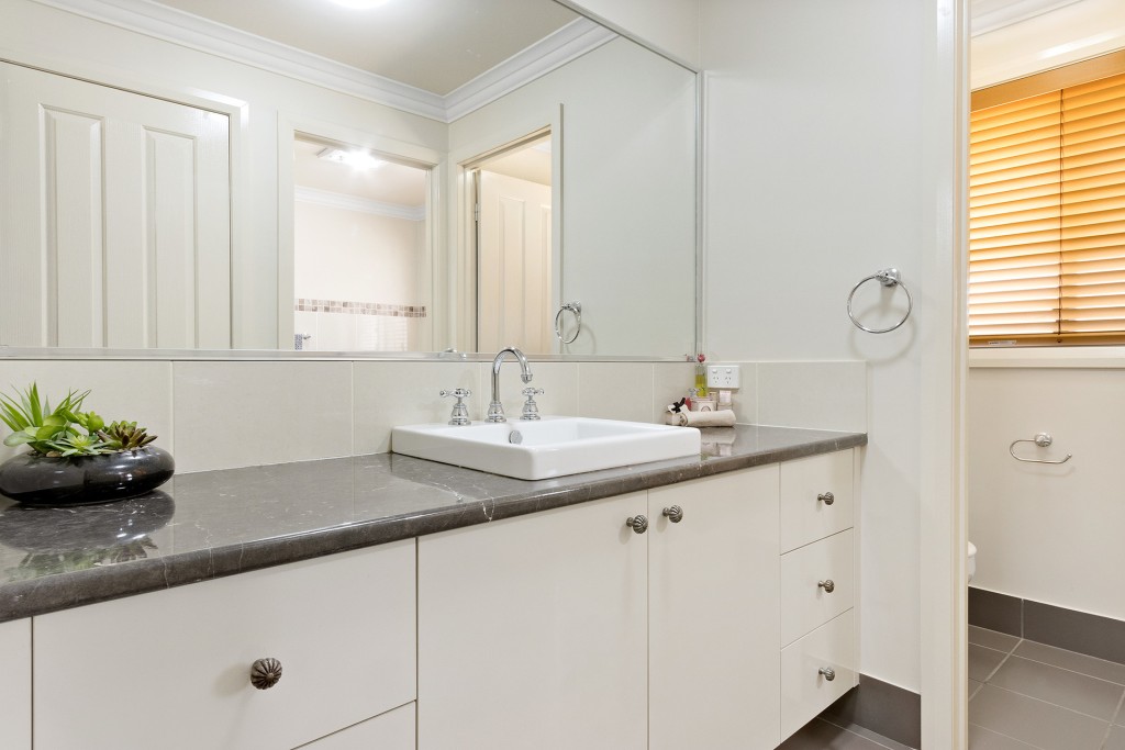 15 Murray Avenue, Orange NSW 2800 - photo 11