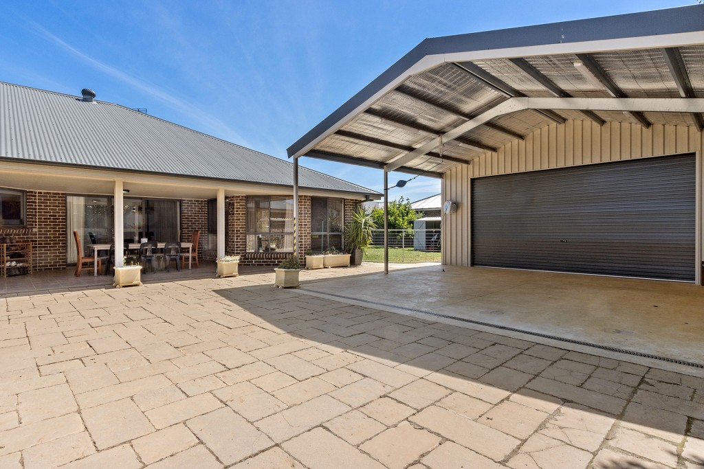 15 Murray Avenue, Orange NSW 2800 - photo 4
