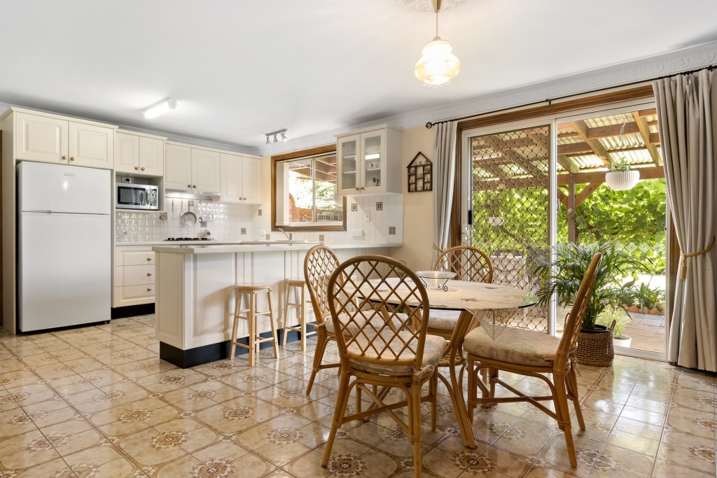 26 Seville Parade, Orange NSW 2800 - photo 7