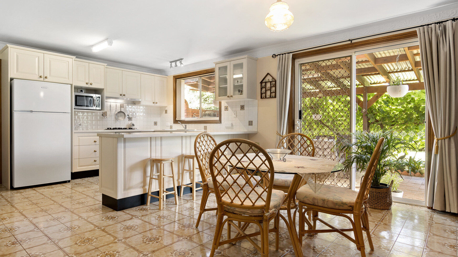 26 Seville Parade, Orange NSW 2800 - photo 7