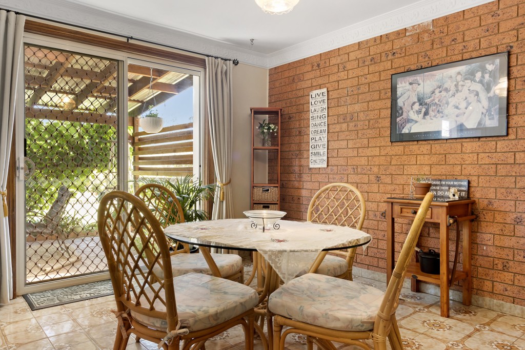26 Seville Parade, Orange NSW 2800 - photo 8
