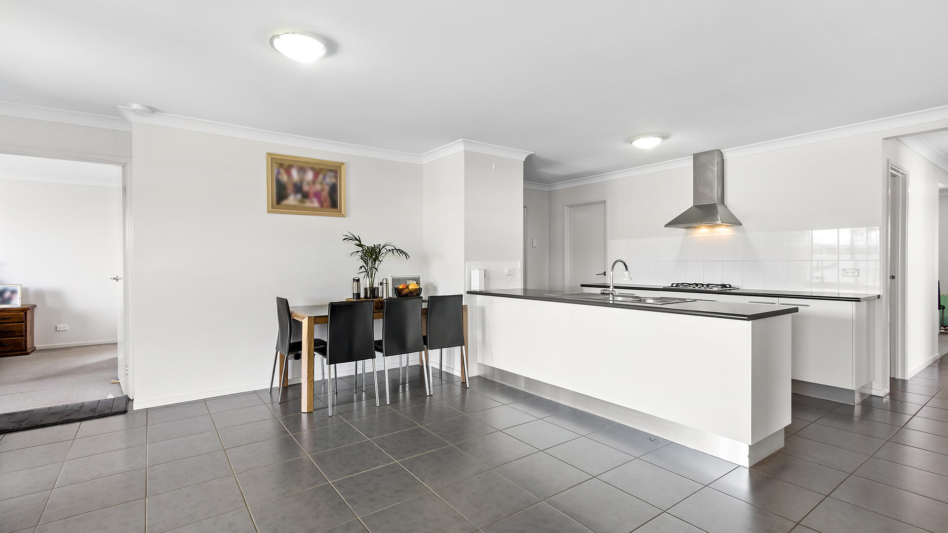 26 Molloy Drive, Orange NSW 2800 - photo 5