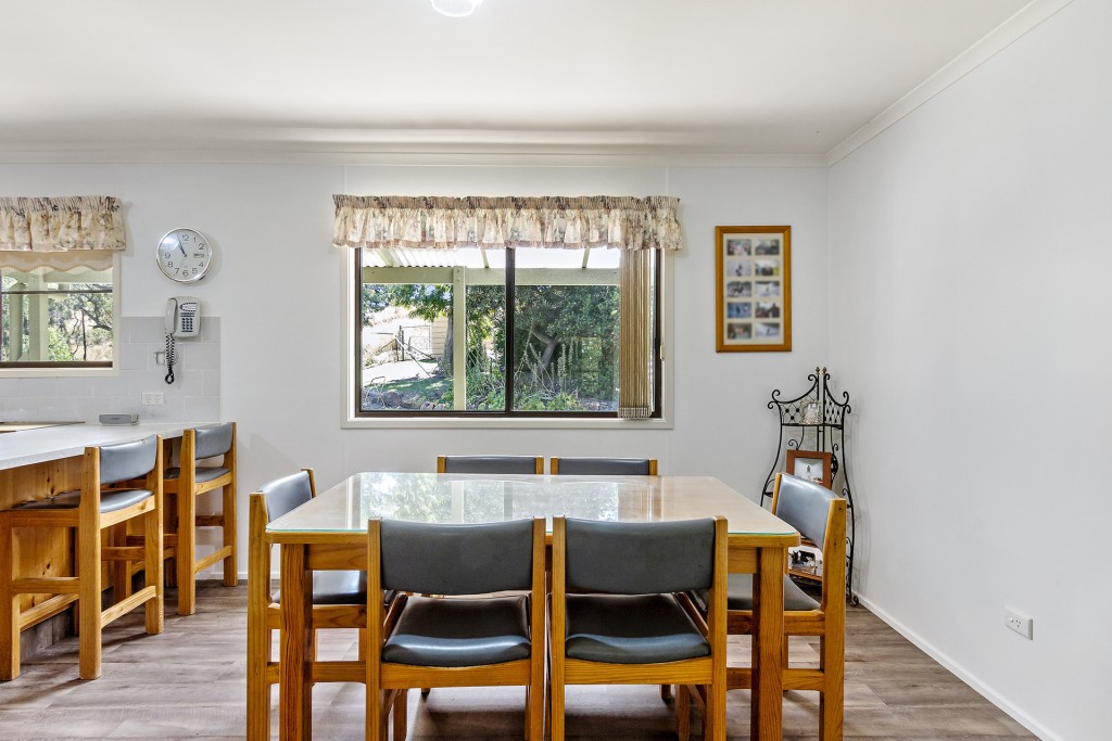 67 Beer Road, Orange NSW 2800 - photo 6