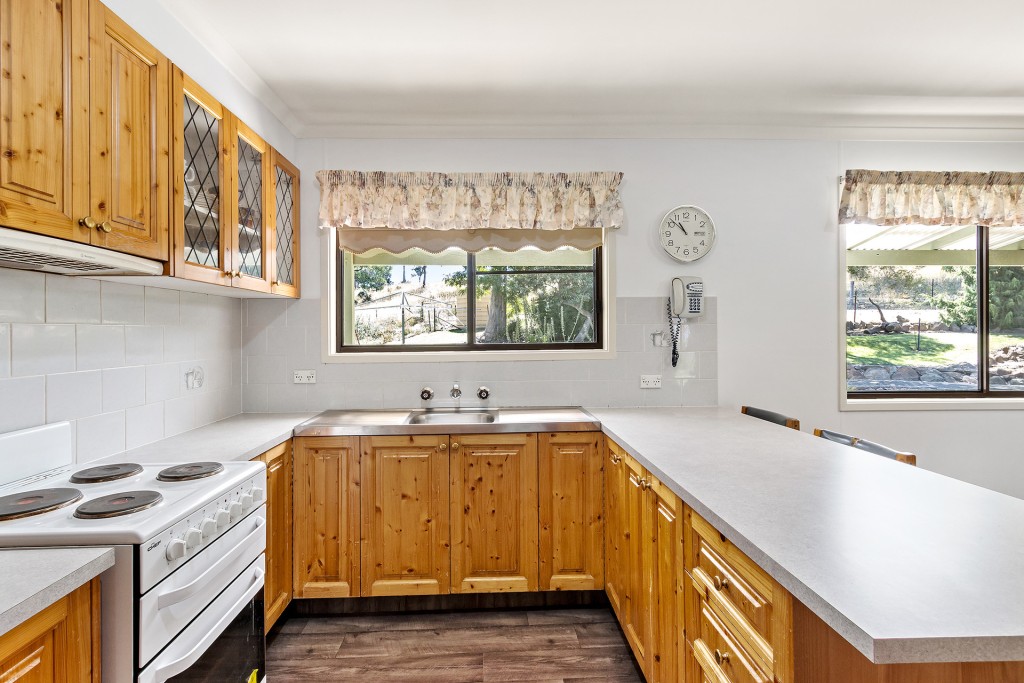 67 Beer Road, Orange NSW 2800 - photo 7