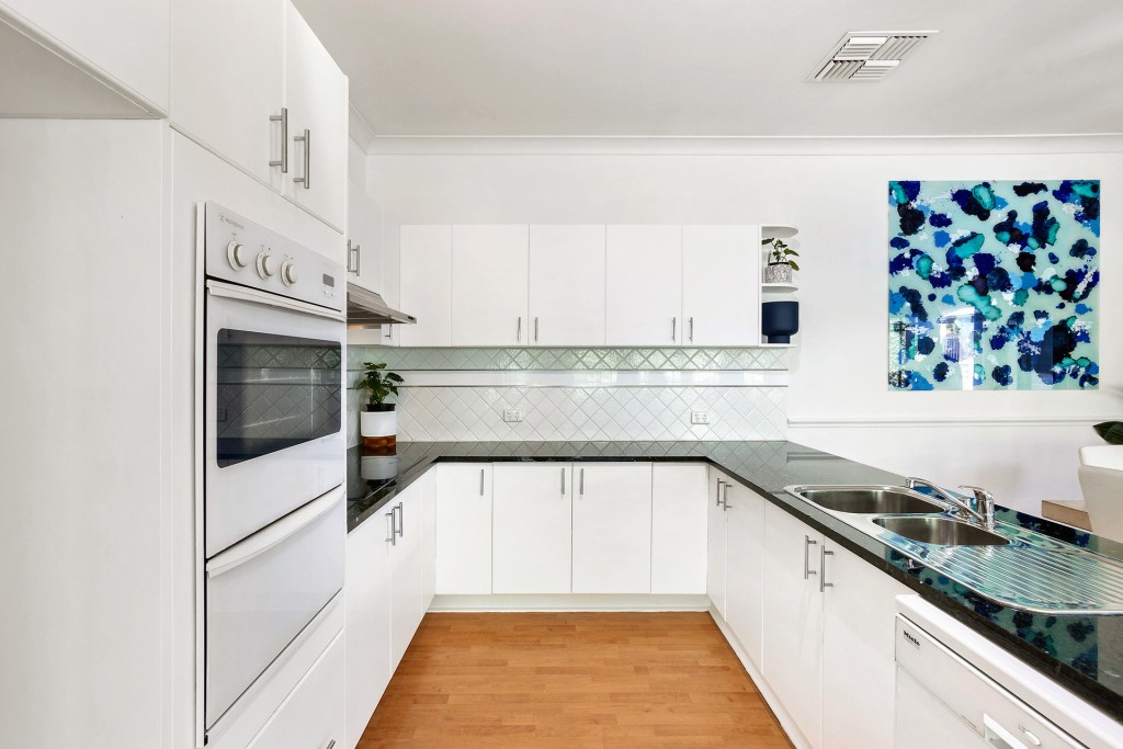 6 Rosemary Lane, Orange NSW 2800 - photo 8