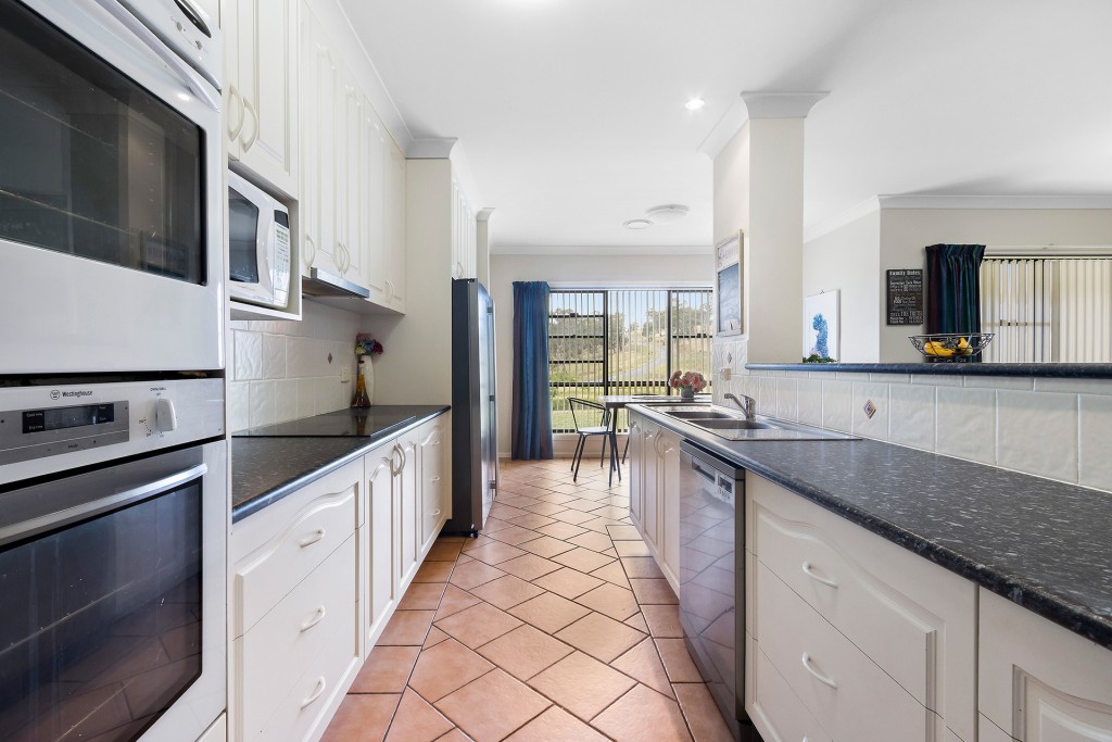 123 Summer Hill Lane, Orange NSW 2800 - photo 5