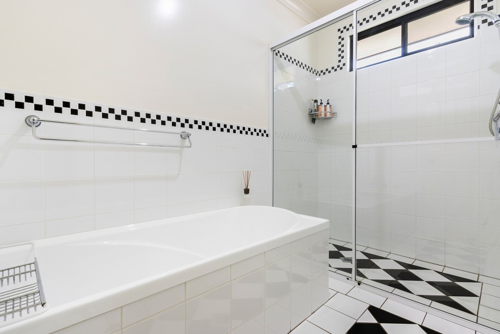 123 Summer Hill Lane, Orange NSW 2800 - photo 8