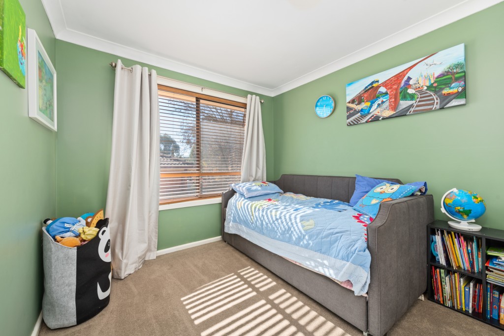 8 Tudor Place, Orange NSW 2800 - photo 11