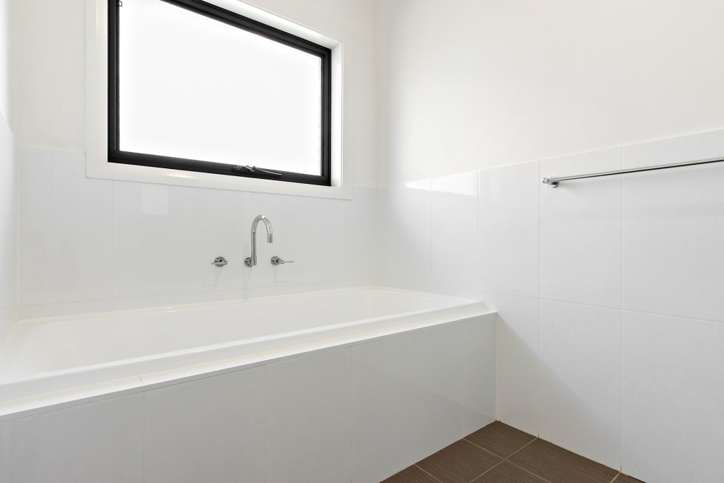 13 Dairy Hill Place, Orange NSW 2800 - photo 12