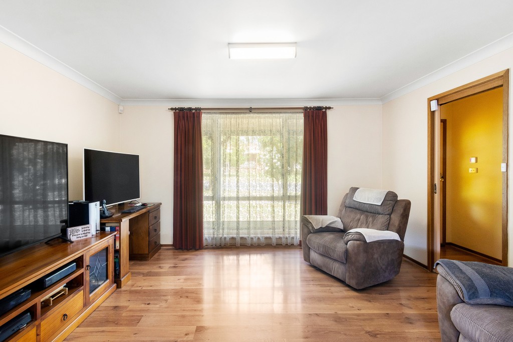 42 Bill Marshall Drive, Orange NSW 2800 - photo 2