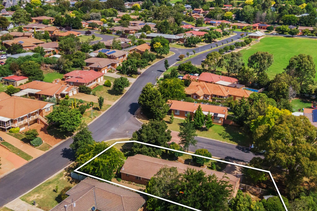 42 Bill Marshall Drive, Orange NSW 2800 - photo 14