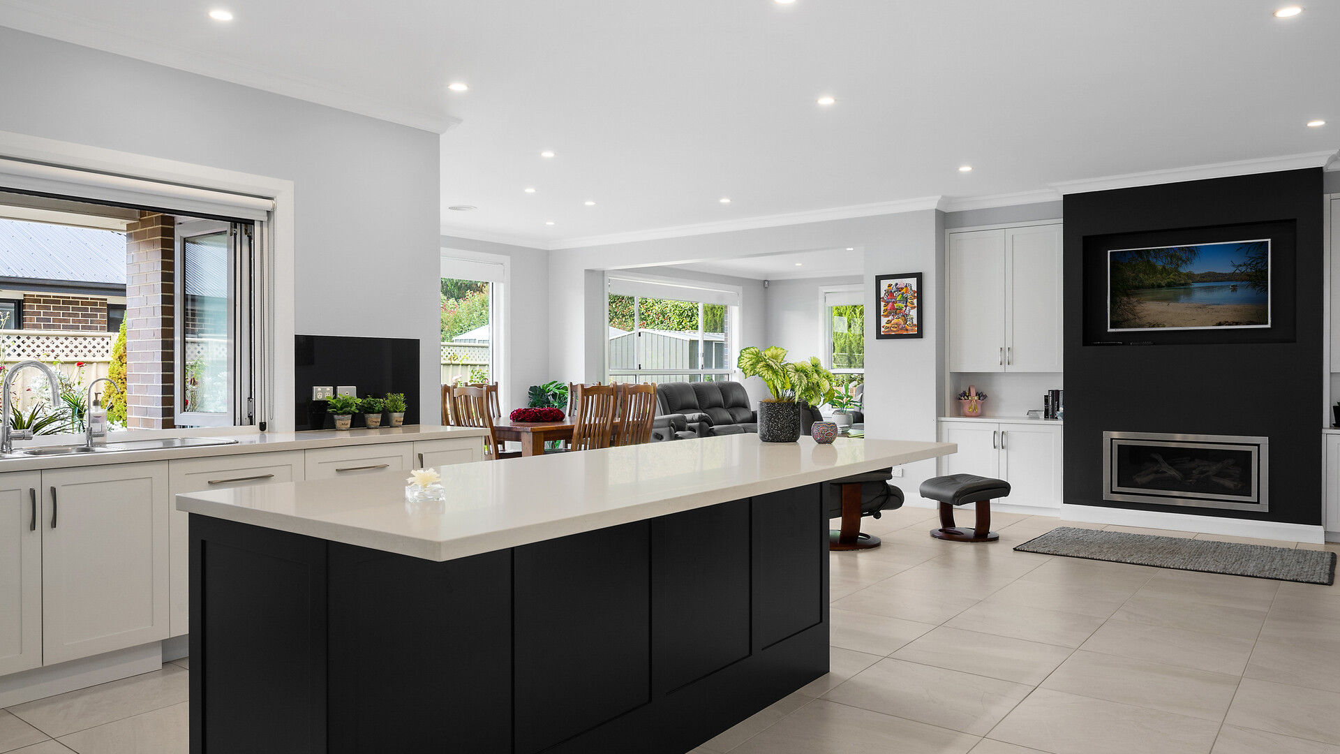 14 Buckland Drive, Orange NSW 2800 - photo 3