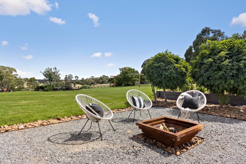 413 Beasley Road, Orange NSW 2800 - photo 11