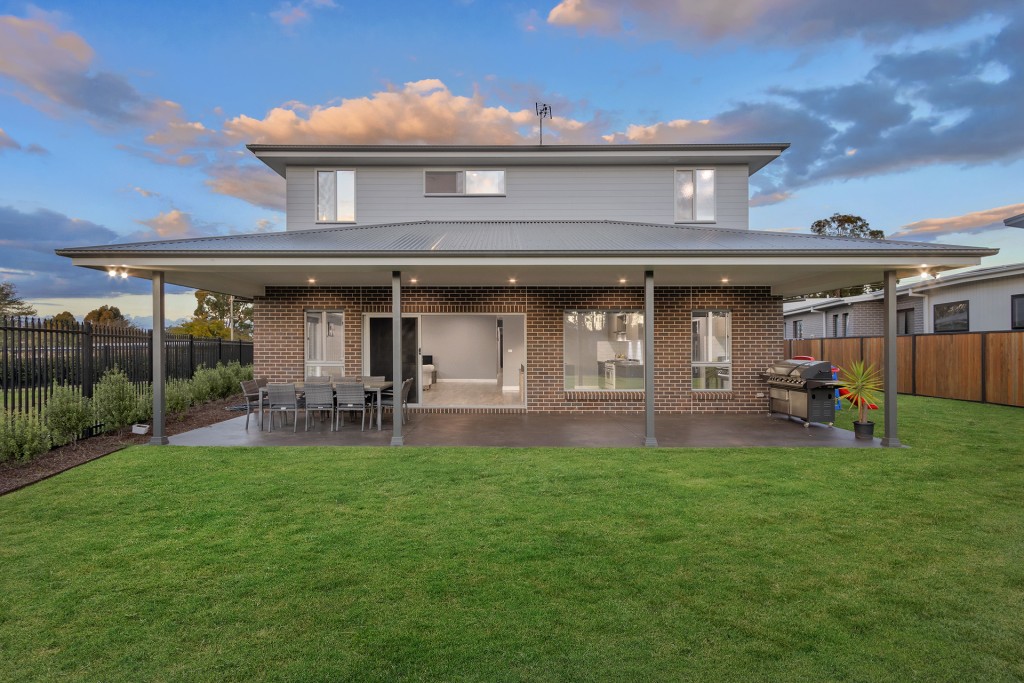 8 Cedar Street, Orange NSW 2800 - photo 6