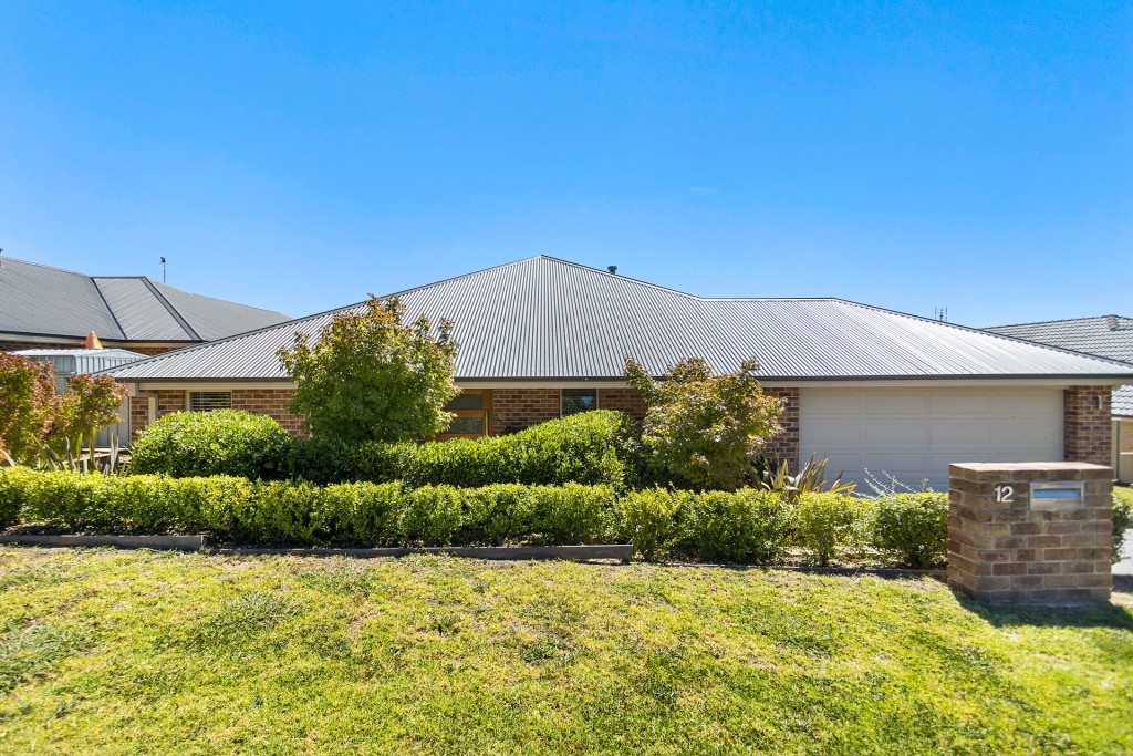 12 Packham Street, Orange NSW 2800 - photo 2