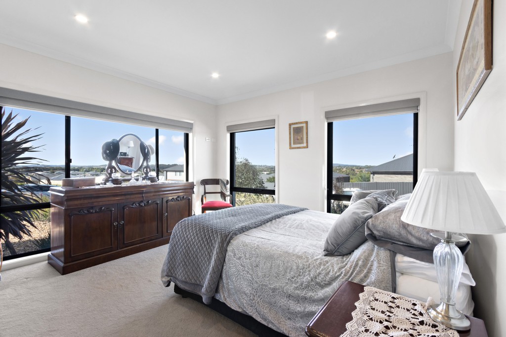 41 Lisbon Circuit, Orange NSW 2800 - photo 13
