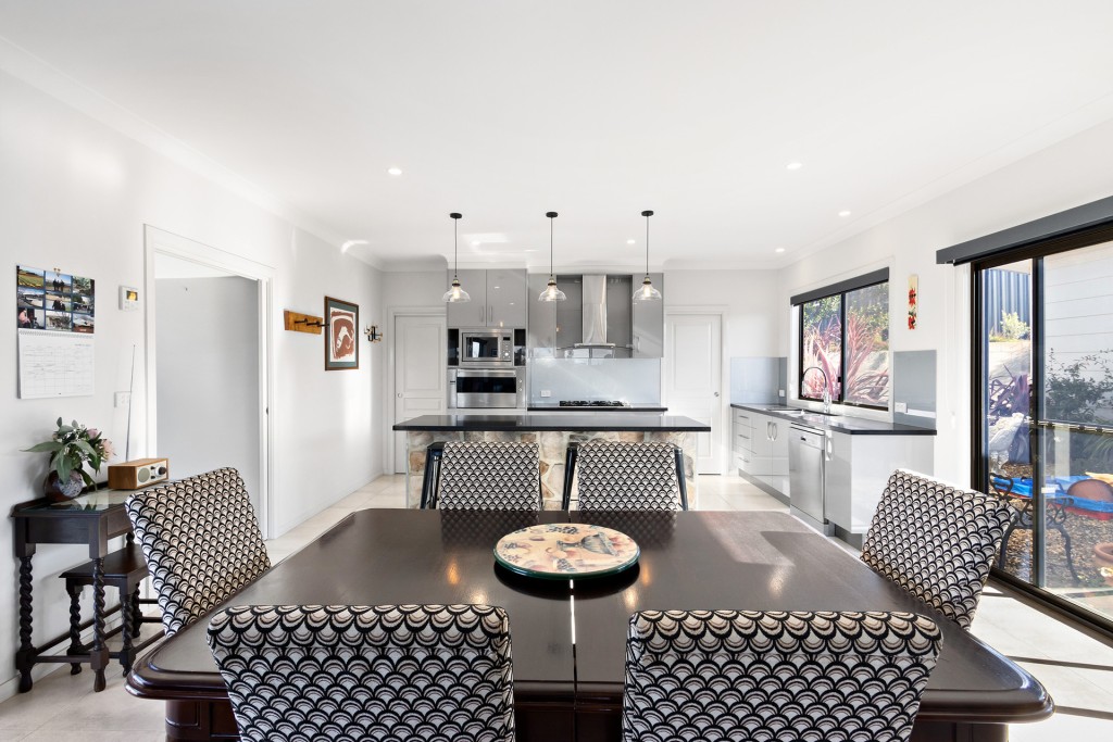 41 Lisbon Circuit, Orange NSW 2800 - photo 7