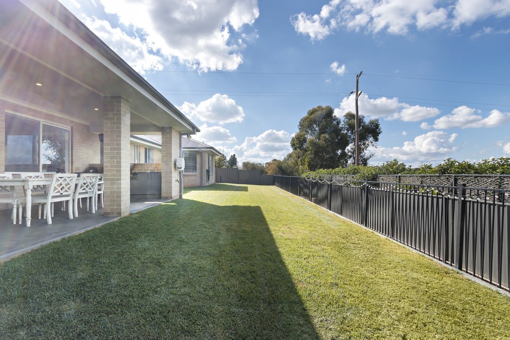 48 Pippin Way, Orange NSW 2800 - photo 13