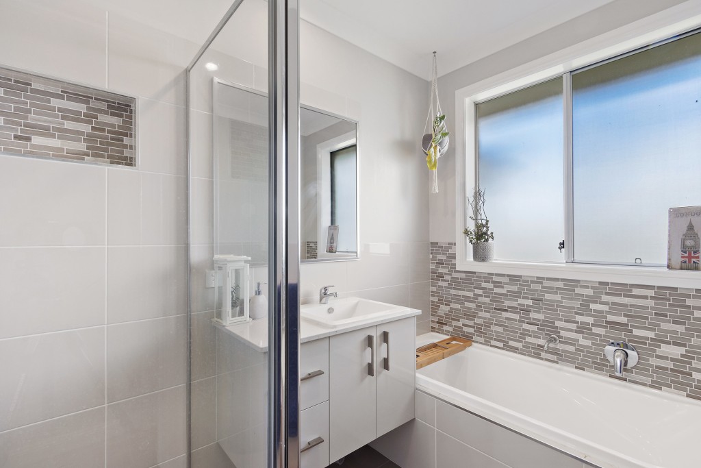 48 Pippin Way, Orange NSW 2800 - photo 8