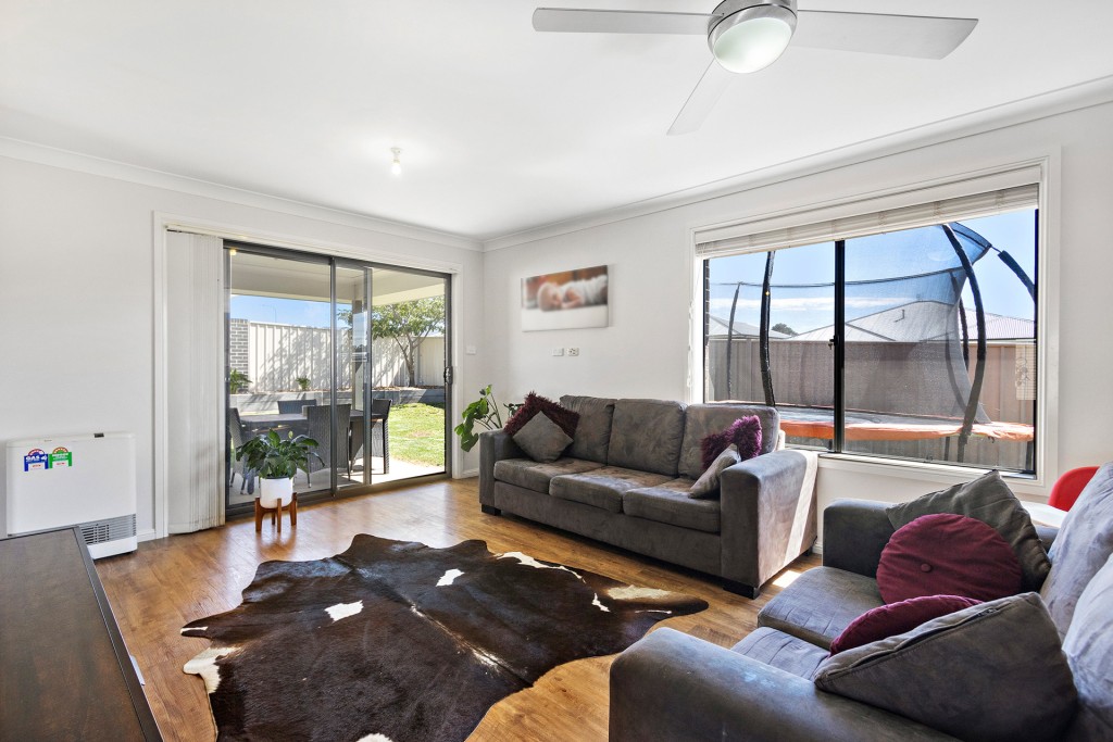 39 Moonstone Drive, Orange NSW 2800 - photo 4