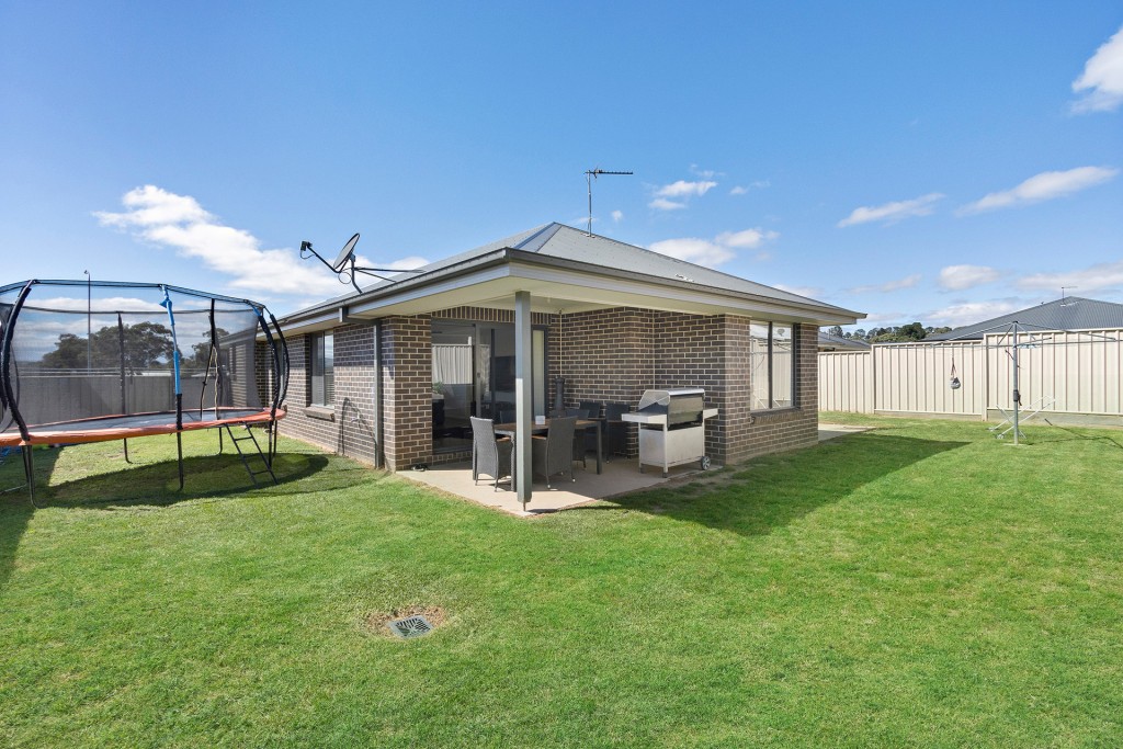 39 Moonstone Drive, Orange NSW 2800 - photo 10