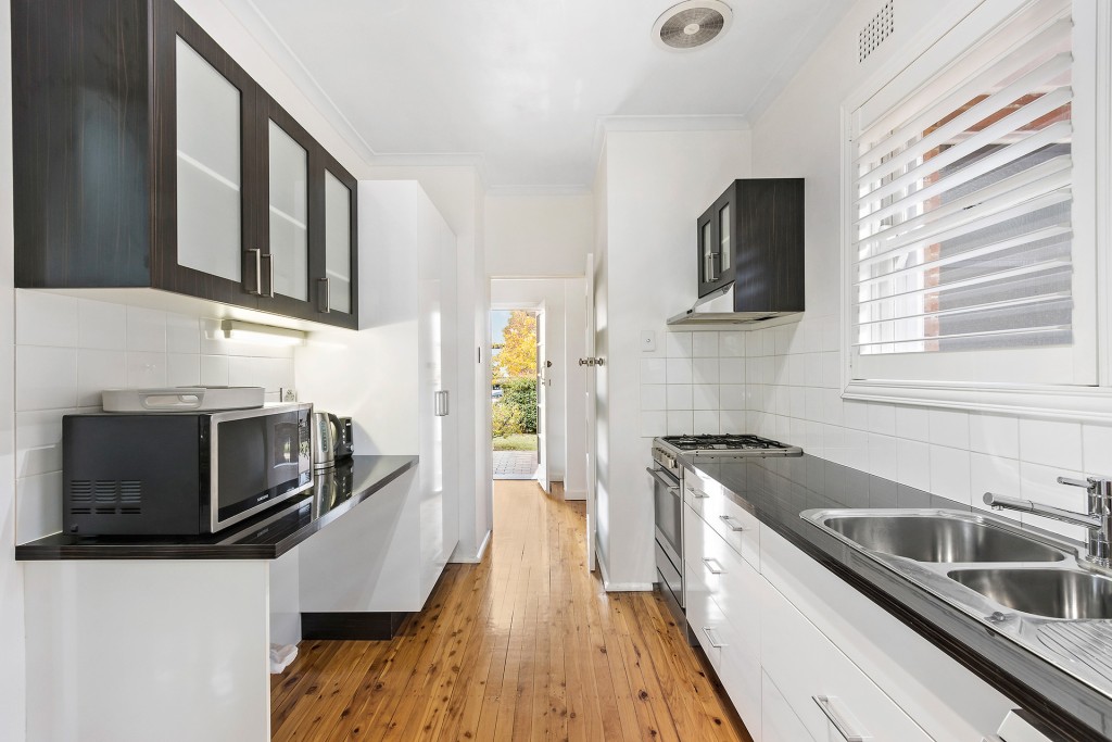105 Sale Street, Orange NSW 2800 - photo 3