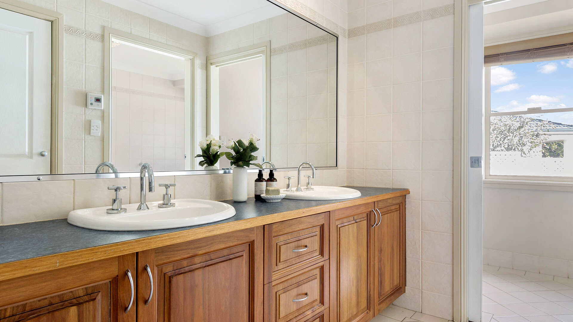 2 Bimble Close, Orange NSW 2800 - photo 14