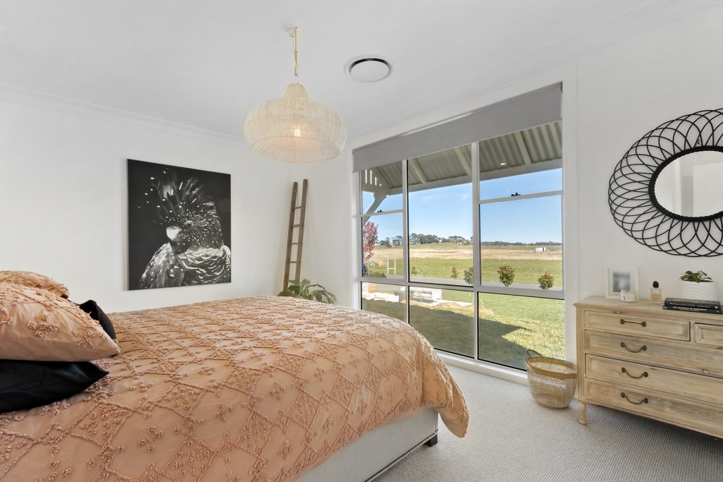 80 Hillside Lane, Orange NSW 2800 - photo 12