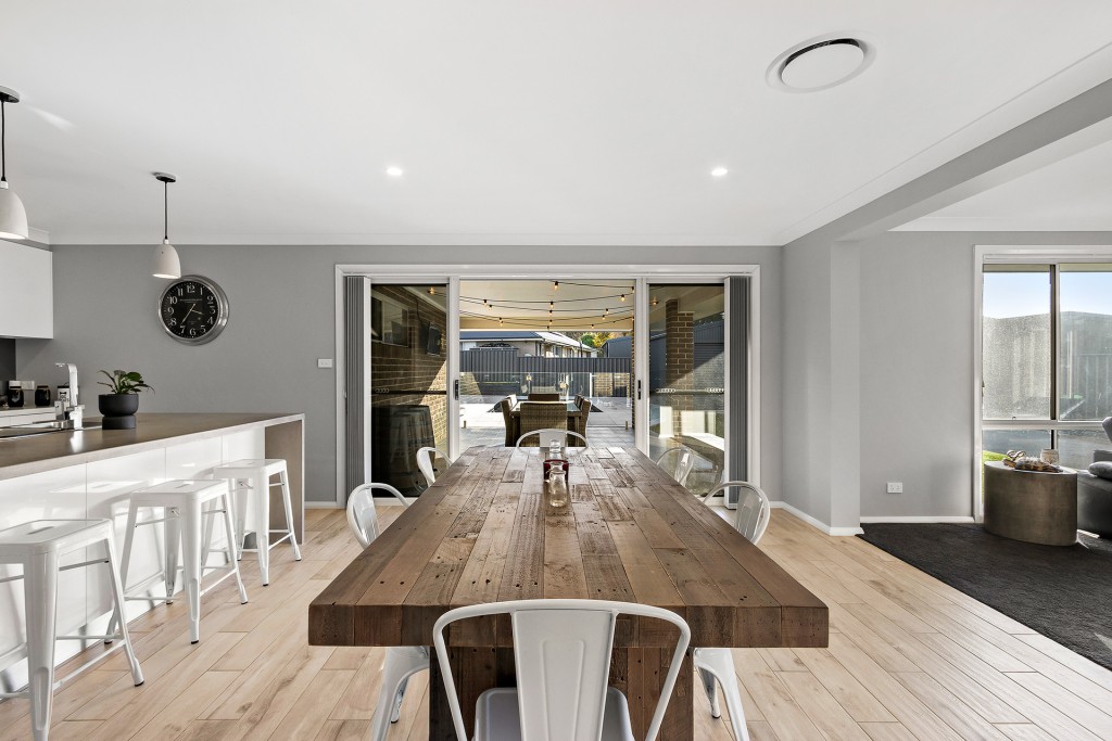 5 Lombardy Way, Orange NSW 2800 - photo 9