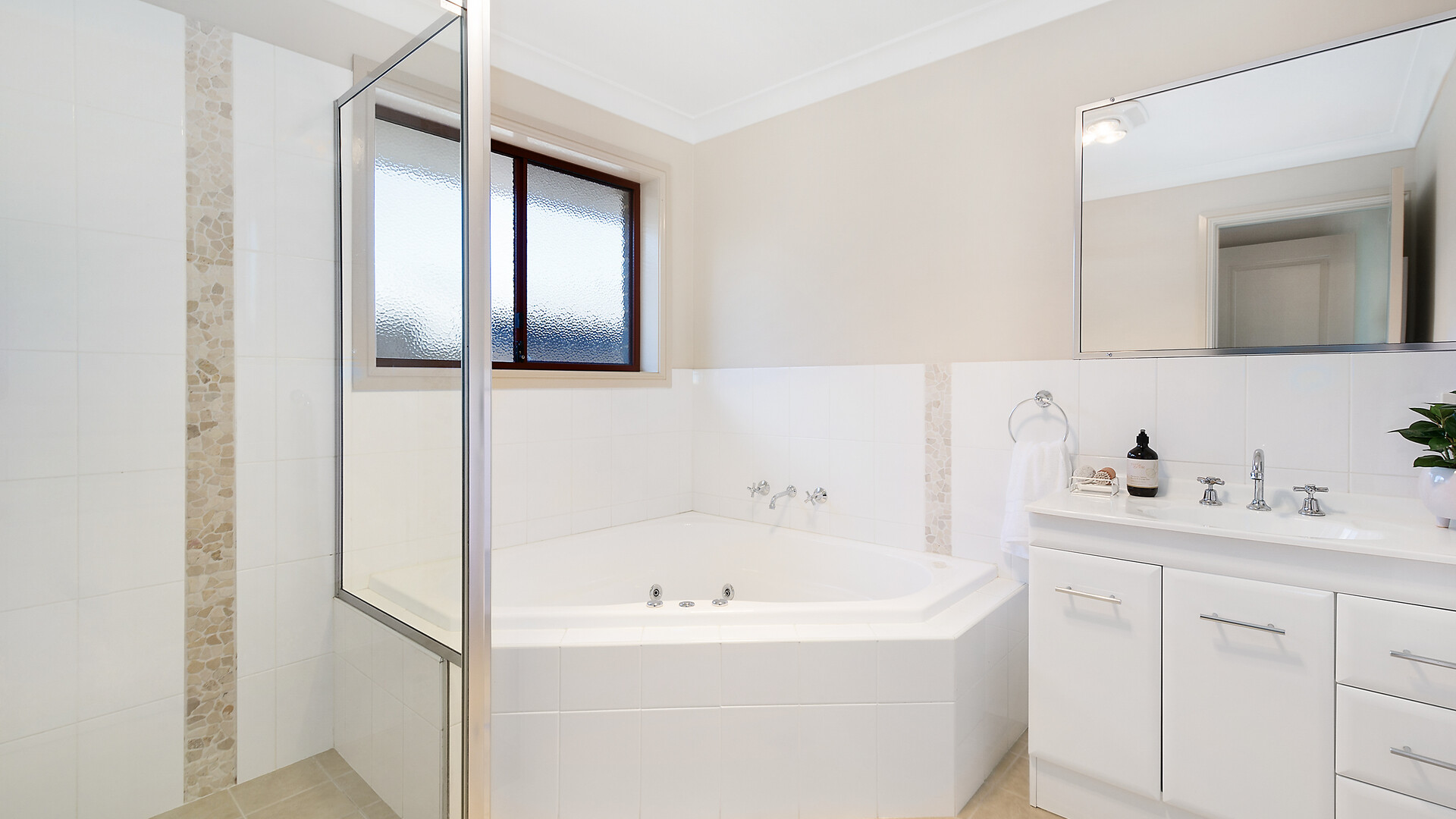 8 Ruby Street, Orange NSW 2800 - photo 8