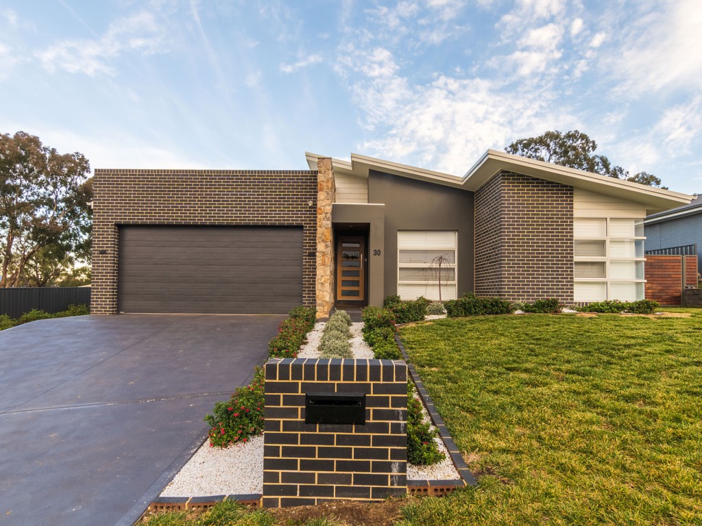 30 Stevenson Way, Orange NSW 2800 - McGrath Central West