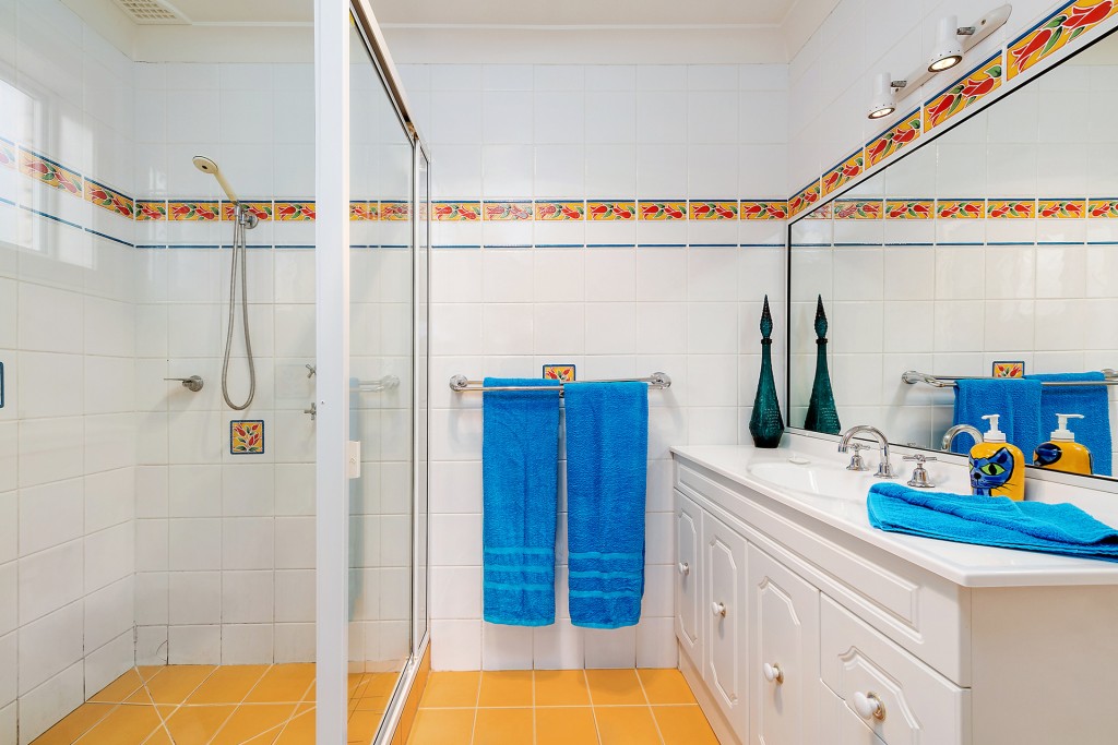 17 Malvern Avenue, Orange NSW 2800 - photo 11