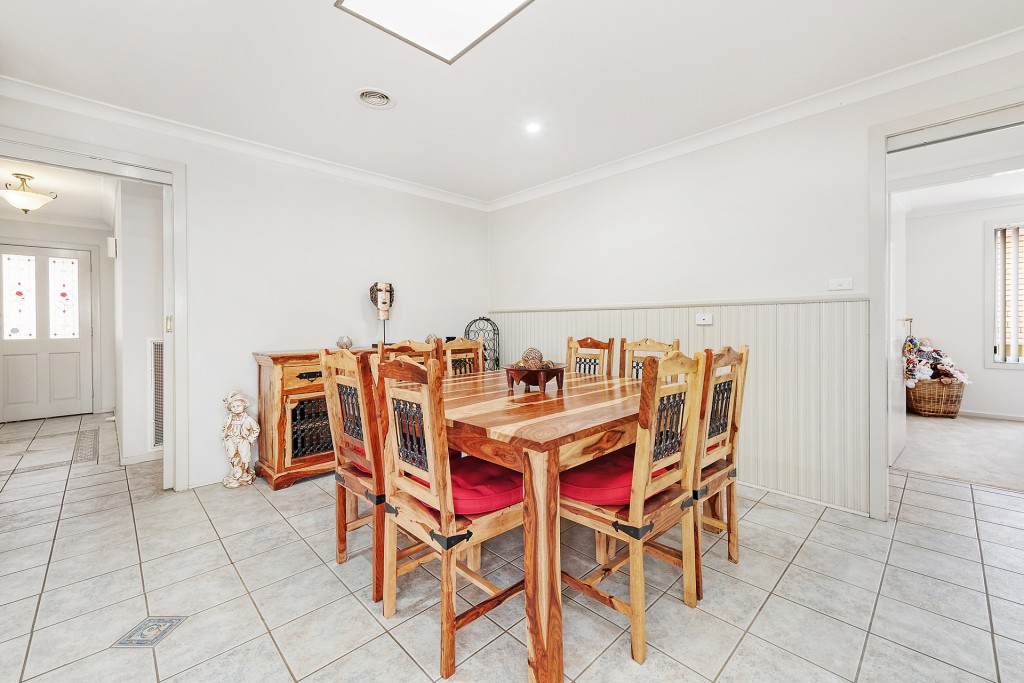 17 Malvern Avenue, Orange NSW 2800 - photo 3