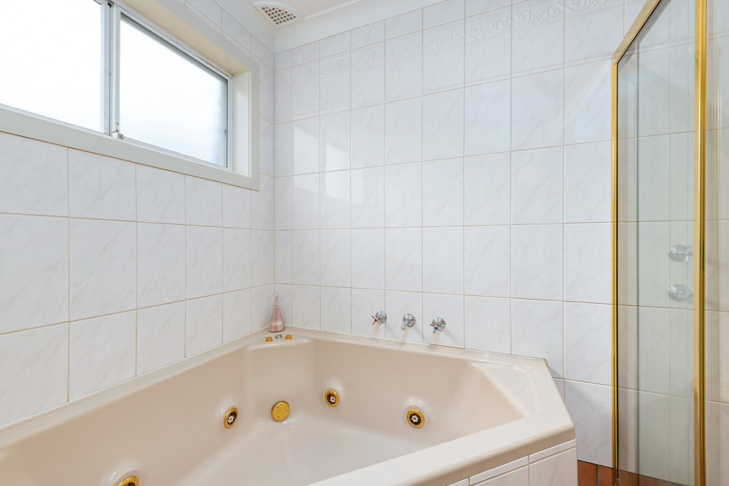 17 Malvern Avenue, Orange NSW 2800 - photo 10