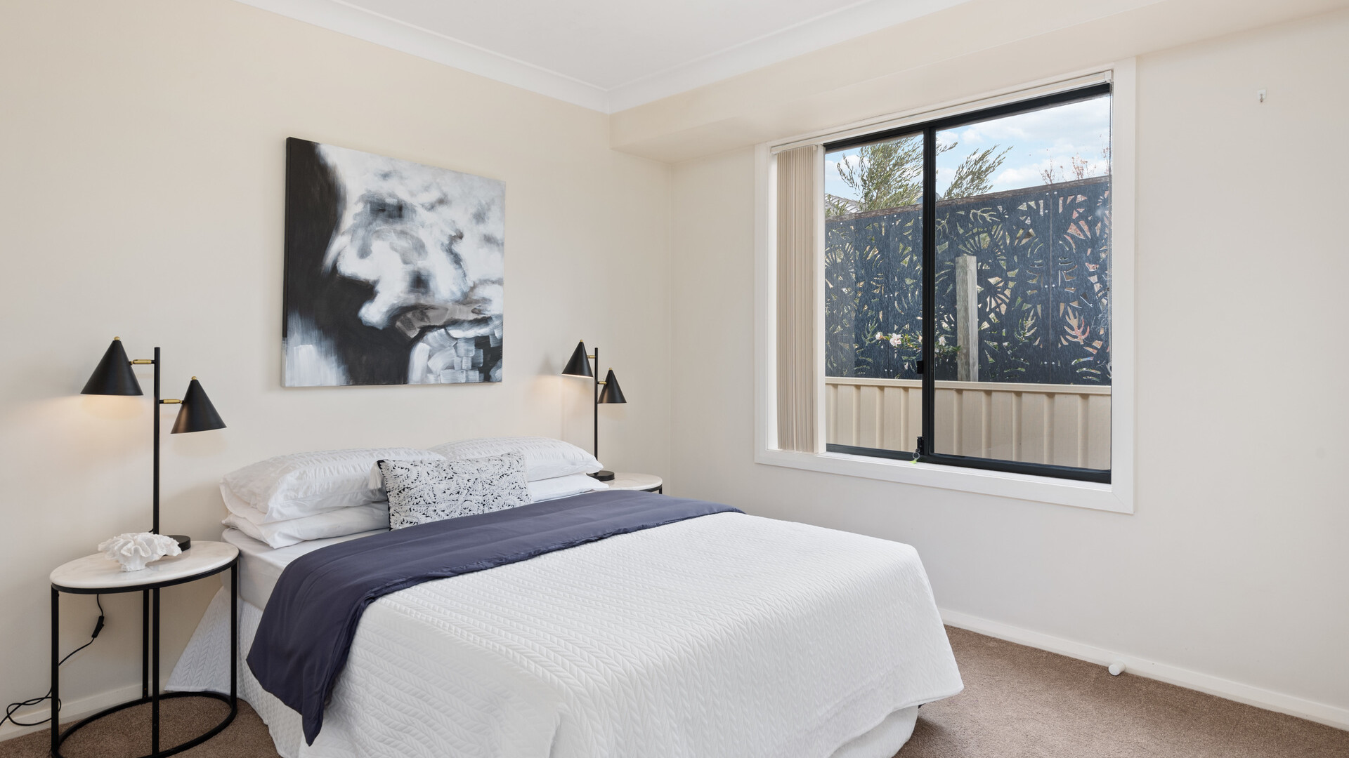 6 Maroney Close, Orange NSW 2800 - photo 8