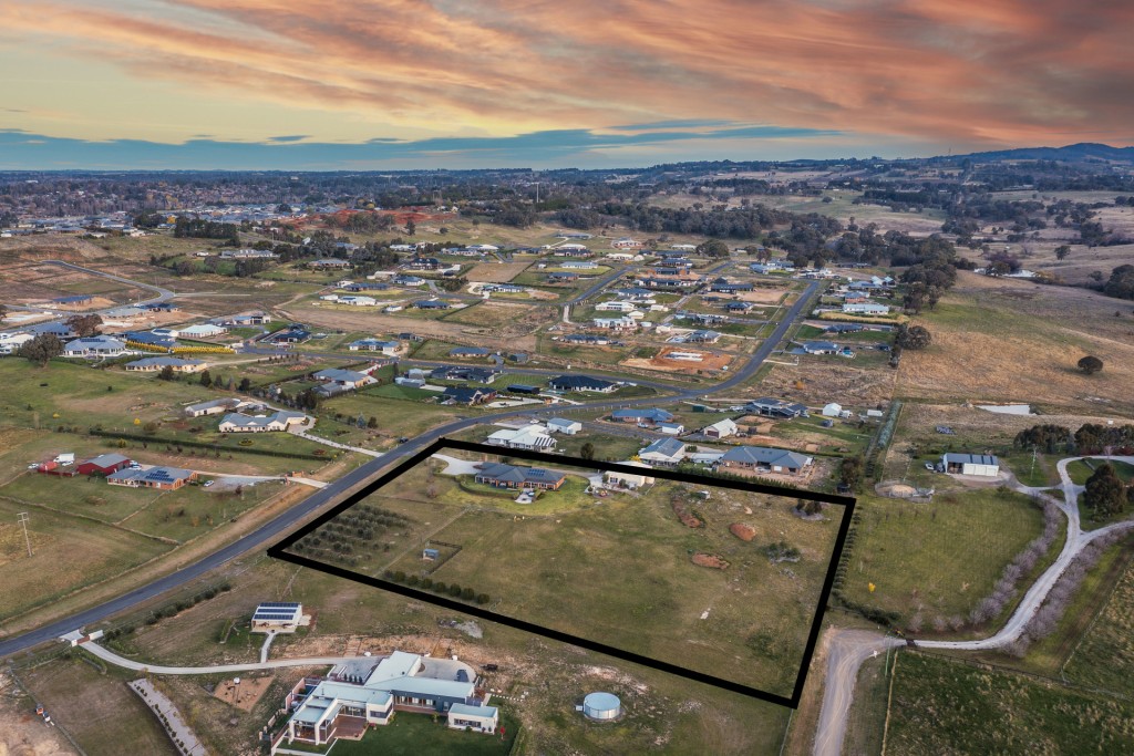 76 Dean Drive, Orange NSW 2800 - photo 2
