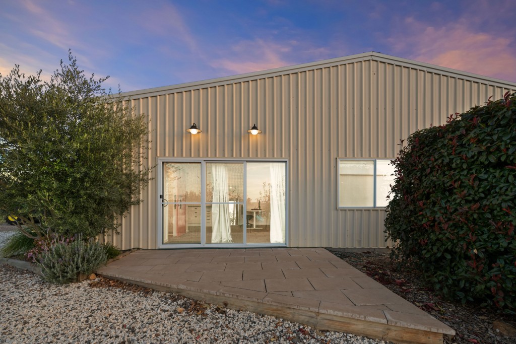 76 Dean Drive, Orange NSW 2800 - photo 24