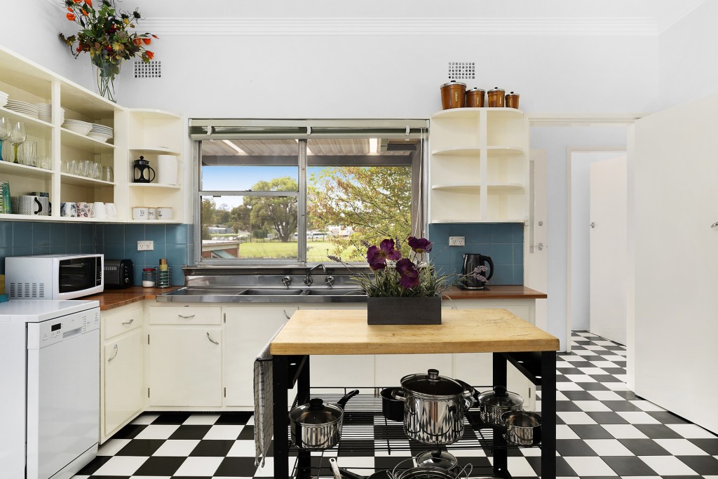 151 Warrendine Street, Orange NSW 2800 - photo 4