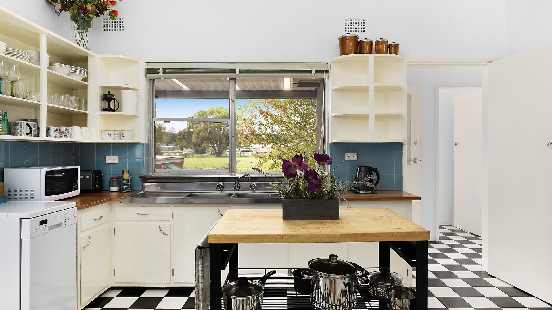 151 Warrendine Street, Orange NSW 2800 - photo 4