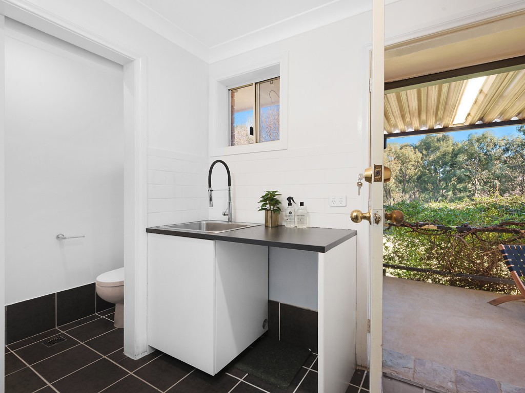 21 Kent Avenue, Orange NSW 2800 - photo 11