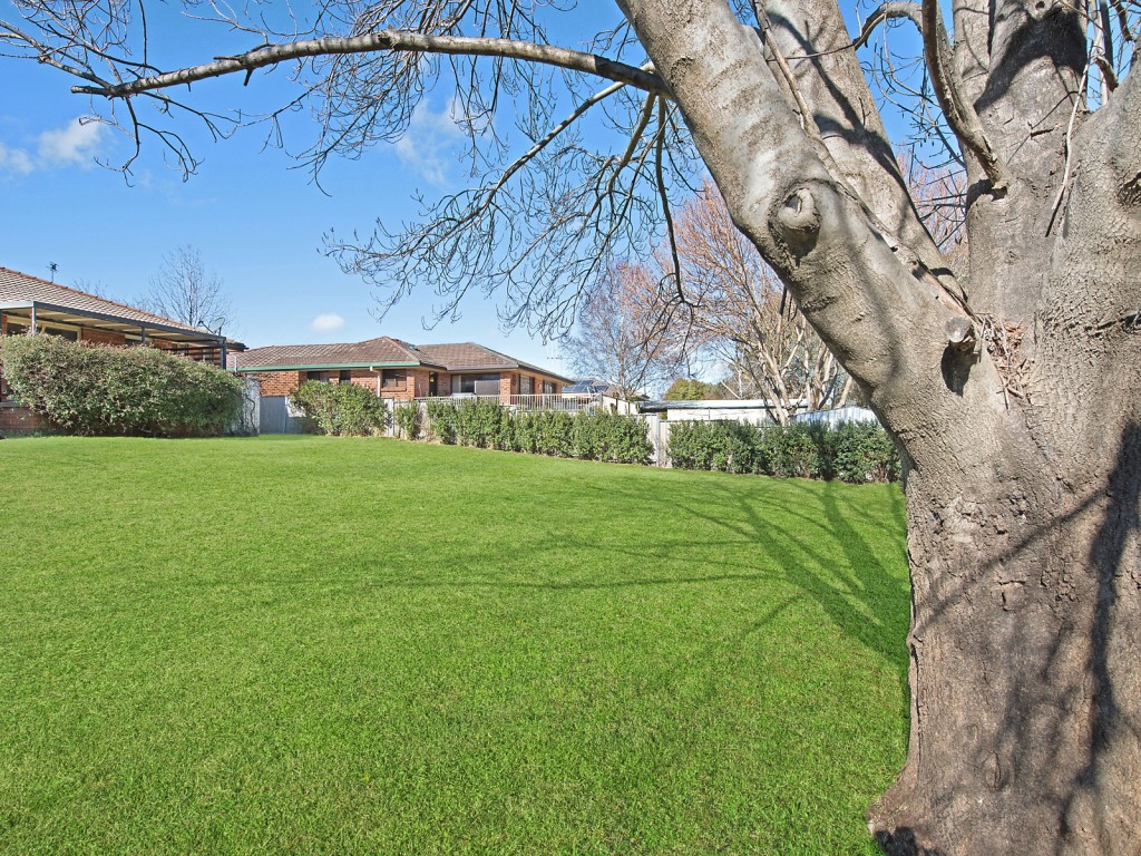 21 Kent Avenue, Orange NSW 2800 - photo 5