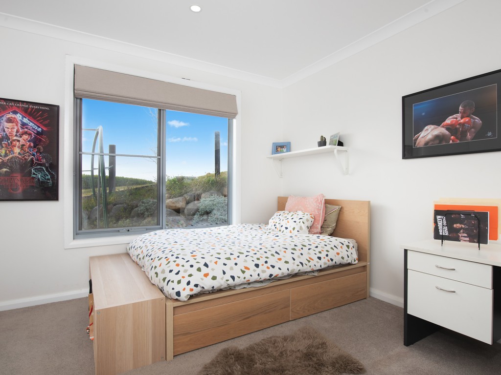 2 Patrick Close, Orange NSW 2800 - photo 16
