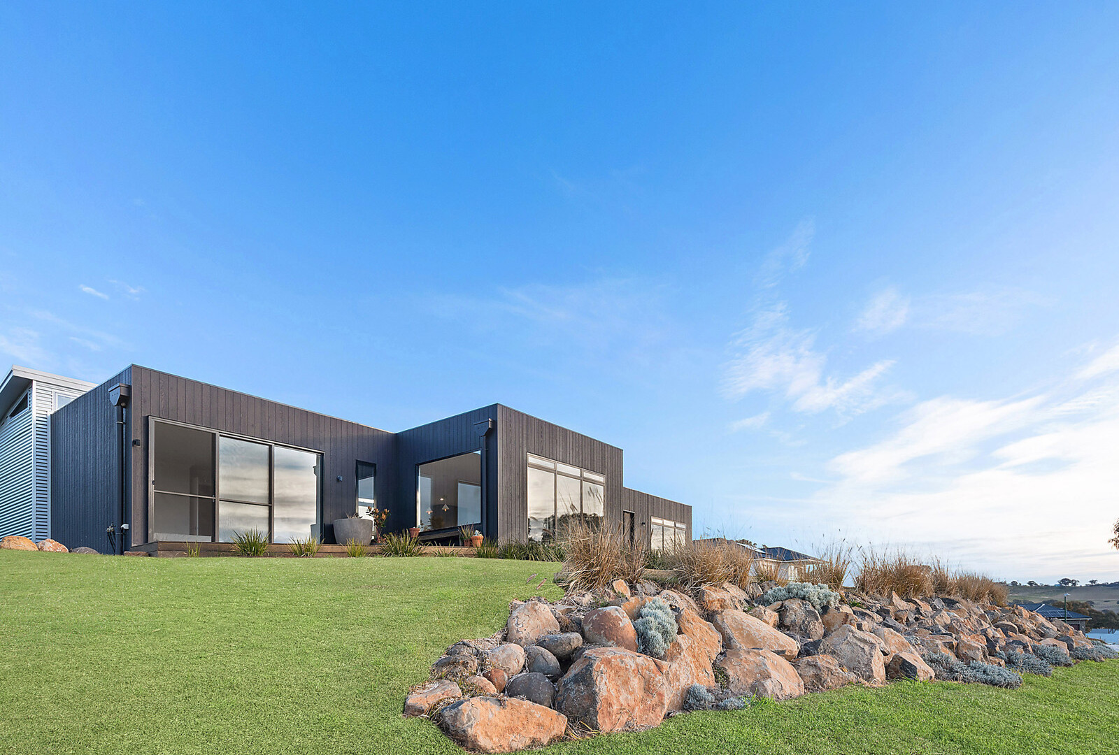 2 Patrick Close, Orange NSW 2800 - photo 3