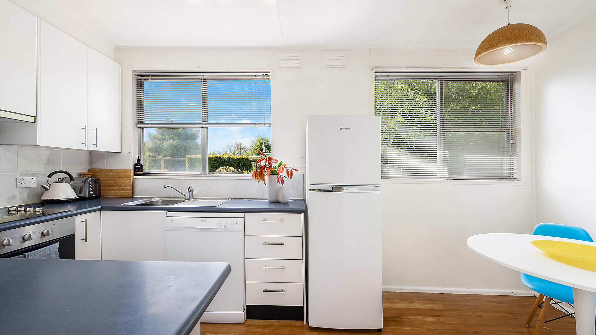 126 Sampson Street, Orange NSW 2800 - photo 4